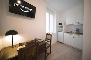 Interior - Cozy Studio Near City Center and Public Transport (Mulhouse)
