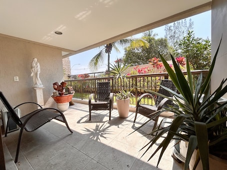 3 habitaciones . 5 Minutes From Macumba Beach Zv101