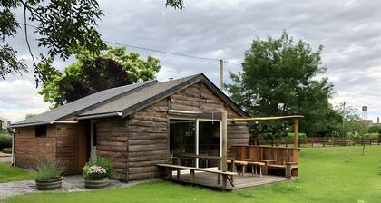 Cabin by the Pond - Brissac