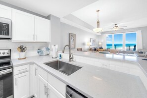 Fridge, microwave, oven, stovetop - ☀️Panoramic Gulf and Pool Views-Steps to Beach-Calypso 3-1006☀️ (Panama City Beach)