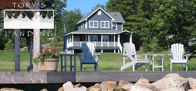 Cozy Lakefront Cottage in Muskoka