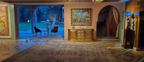 House, Multiple Bedrooms, Smoking, Private Pool | Interior