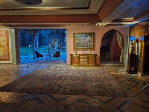 House, Multiple Bedrooms, Smoking, Private Pool | Interior