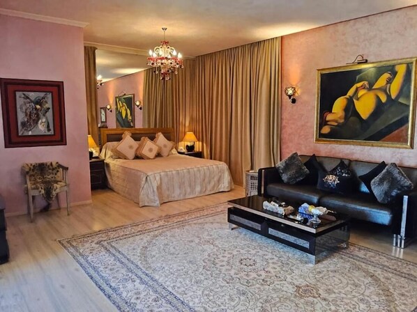 House, Multiple Bedrooms, Smoking, Private Pool | 10 bedrooms