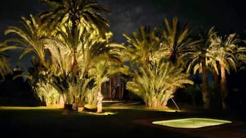 House, Multiple Bedrooms, Smoking, Private Pool | Garden