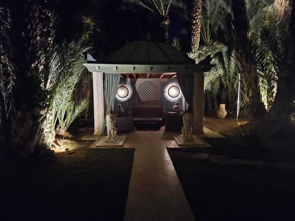 House, Multiple Bedrooms, Smoking, Private Pool | Garden