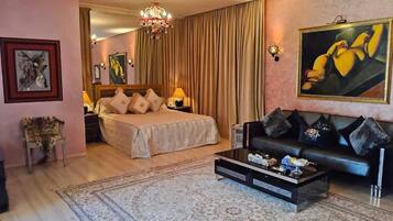 House, Multiple Bedrooms, Smoking, Private Pool | 10 bedrooms