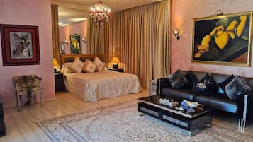 House, Multiple Bedrooms, Smoking, Private Pool | 10 bedrooms