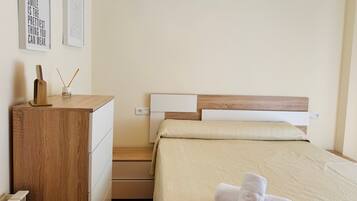 Iron/ironing board, WiFi