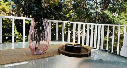 Apartment 'Comodidad Cerca Del Centro Granada' with Shared Pool, Wi-Fi and Air Conditioning