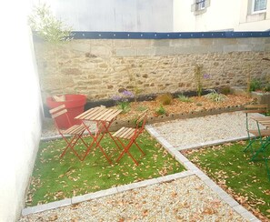 Outdoor dining - TY PEN AR PONT Garden level (Saint-Pol-de-Léon)