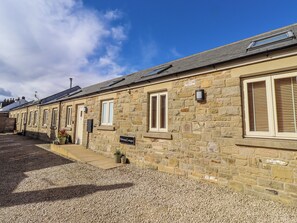 Exterior - Hideaway Cottage No 1 (Seahouses)