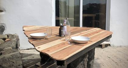 Casa Malagueta, sea views from a cosy, rustic house