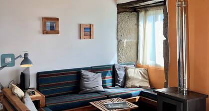 Casa Malagueta, sea views from a cosy, rustic house