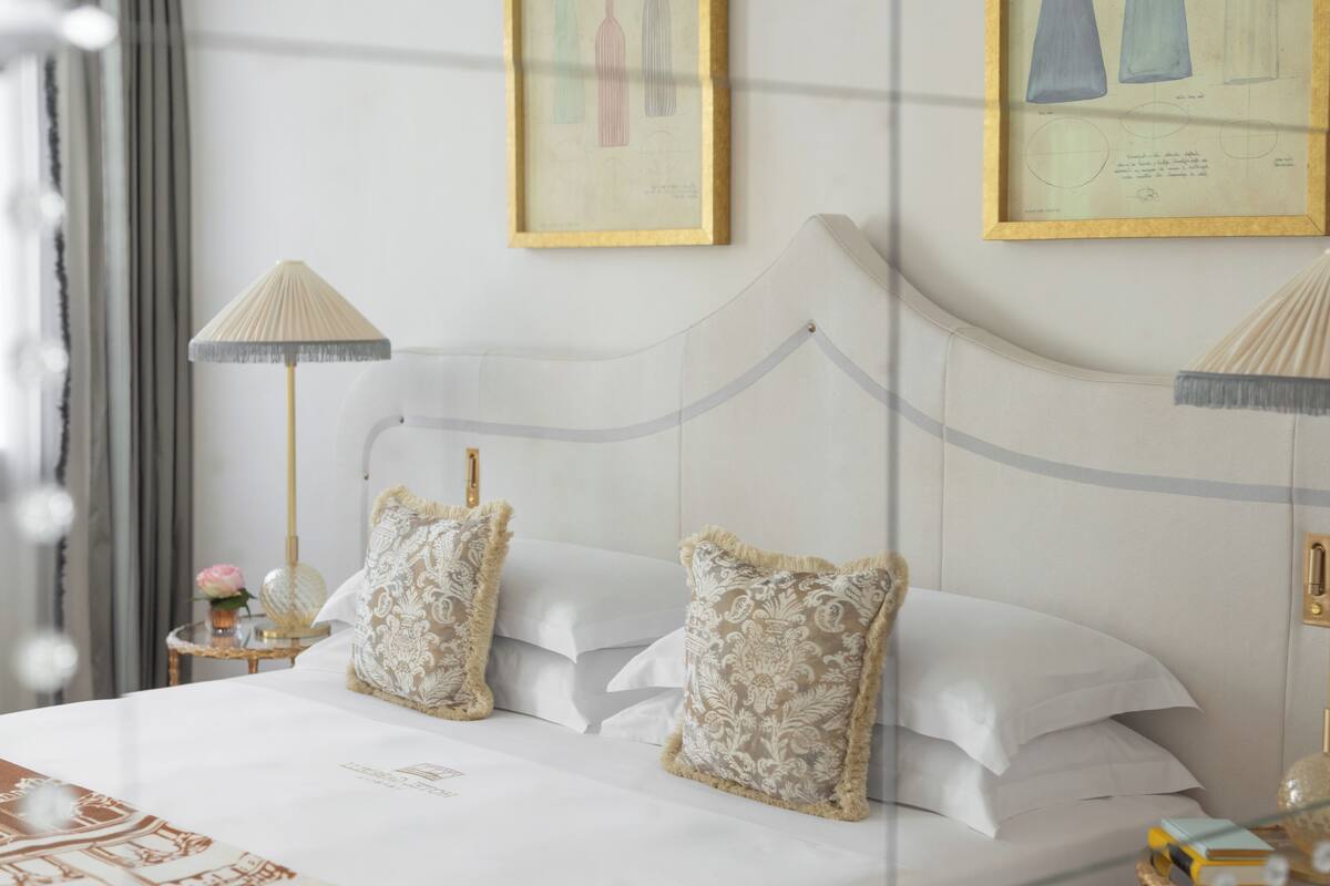 One Bedroom Heritage Apartment Garden View