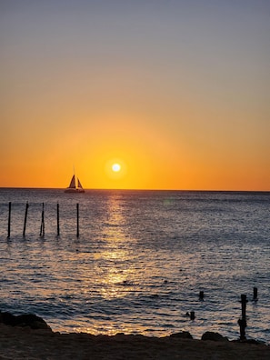 Liegestühle, Strandtücher