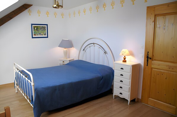 2 chambres, fer et planche à repasser, Wi-Fi