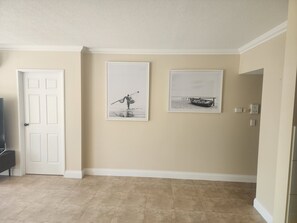 Interior - West Perth apartment. Walking distance to CBD, King's Park and Public transport. (West Perth)