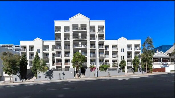 Exterior - West Perth apartment. Walking distance to CBD, King's Park and Public transport. (West Perth)