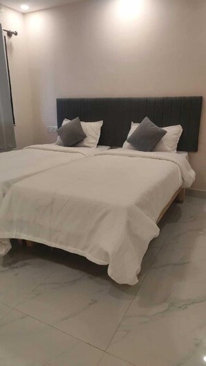 Basic Single Room | Free WiFi - Aero View Residency (Bengaluru)