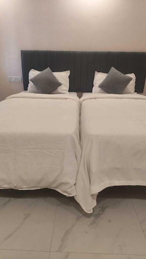 Basic Single Room | Free WiFi