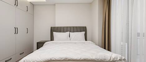 1 slaapkamer, een strijkplank/strijkijzer, gratis wifi, beddengoed