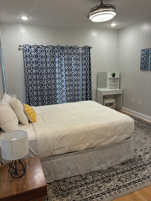 1 bedroom, in-room safe, iron/ironing board, free WiFi