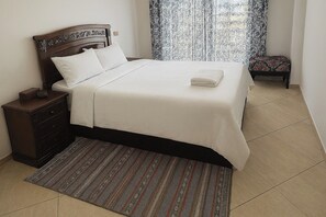 3 bedrooms, iron/ironing board, Internet, bed sheets