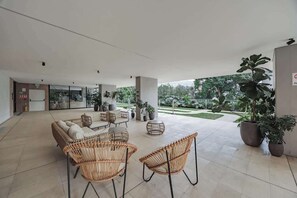 Terrace/patio - lEPl Nice Apt w/Pool, Good Zone, Bbq & Balcony (Medellín)