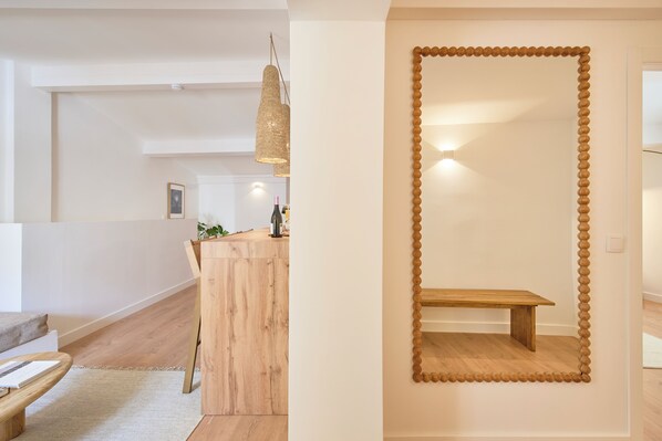 Classic Apartment, Patio, Courtyard View