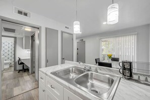 Private kitchen - Comfortable 2 BR Apartment (Dallas)