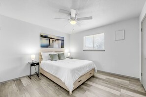 1 室のベッドルーム、アイロン / アイロン台、WiFi、ベッドシーツ