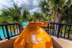 A heated pool - 5BR Villa w/ Pool + Resort Access – Solterra (Davenport)