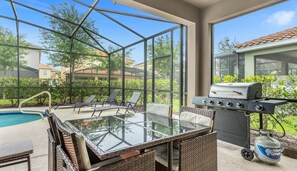 Outdoor dining - 5BR Villa w/ Pool + Resort Access – Solterra (Davenport)