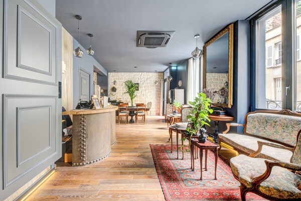 Hôtel Maât Batignolles - Paris