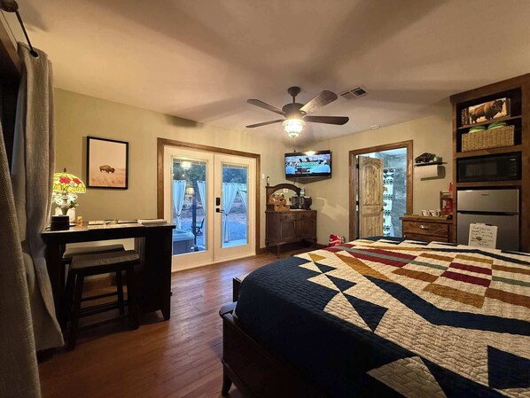 1 bedroom, WiFi, bed sheets