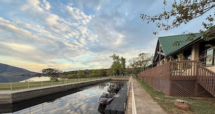 Cozy Medicine Pk Hideaway Hot Tub & Festivals BZ