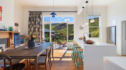 The 1909 Gables Villa