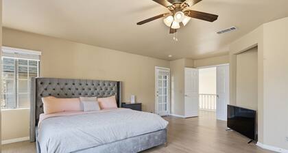 NEW! Spacious Mountain Getaway Game Room & Gazebo