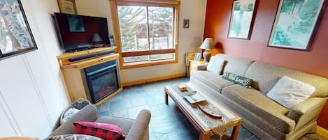 Télévision, cheminée