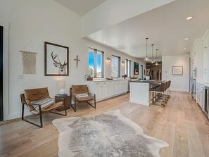 Interior - Renovated Farmhouse in Park City with 360-Degree Mountain Views (Park City)