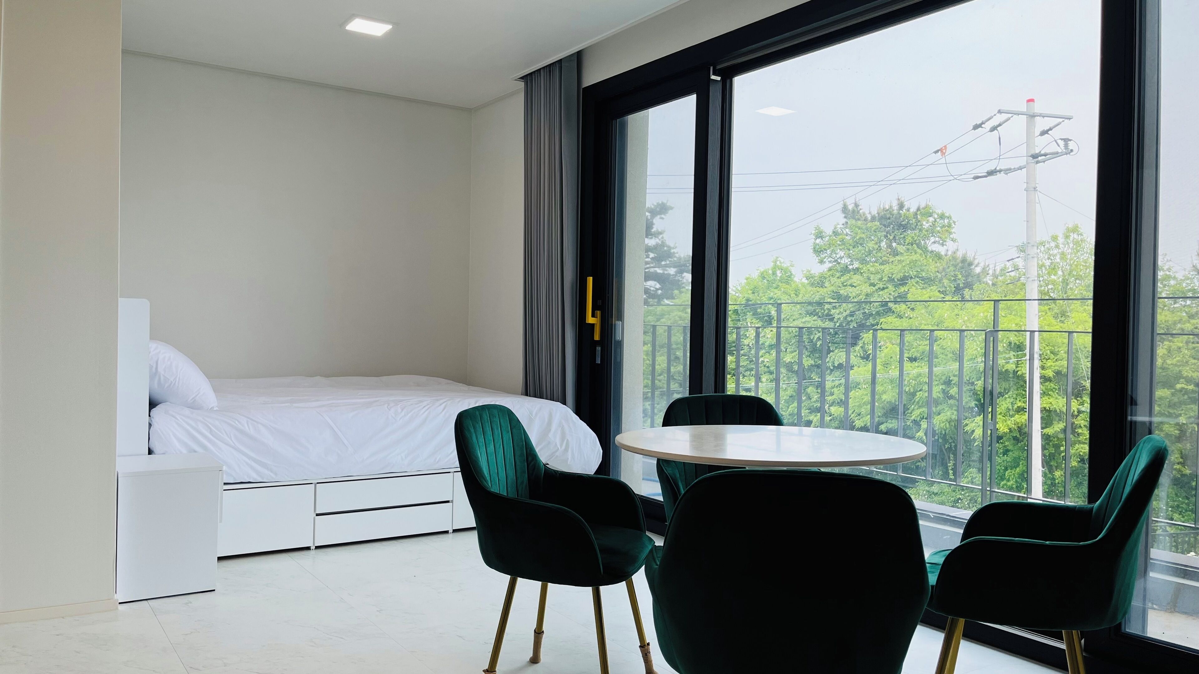 Family Duplex, Sea View (Adjustment Fee for Warm Water 50,000 KRW | Hot Water 70,000 KRW) | Ilmainen Wi-Fi