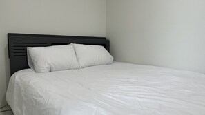 Family Duplex, Sea View (Adjustment Fee for Warm Water 50,000 KRW | Hot Water 70,000 KRW) | Free WiFi