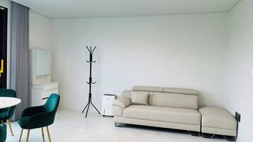 Family Duplex, Sea View (Adjustment Fee for Warm Water 50,000 KRW | Hot Water 70,000 KRW) | Wi-Fi de cortesia