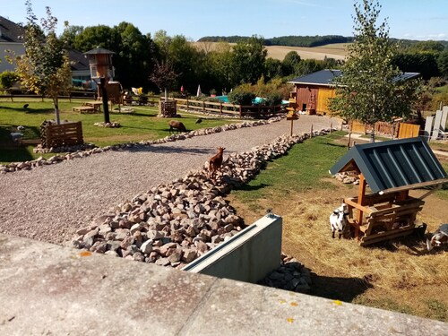 La Ruche (with private Jacuzzi)