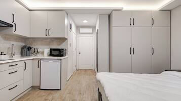 1 bedroom, iron/ironing board, free WiFi