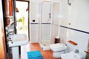 Villa, 4 Bedrooms, Patio, Garden View | Bathroom - Villa Uva e Stelle in the Quiet of the Green Hills (Itri)