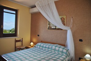 Villa, 4 Bedrooms, Patio, Garden View - Villa Uva e Stelle in the Quiet of the Green Hills (Itri)
