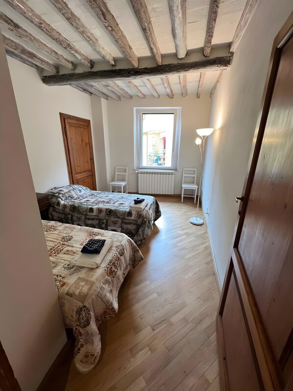 1 غرفة نوم وواي فاي وملاءات أسرّة