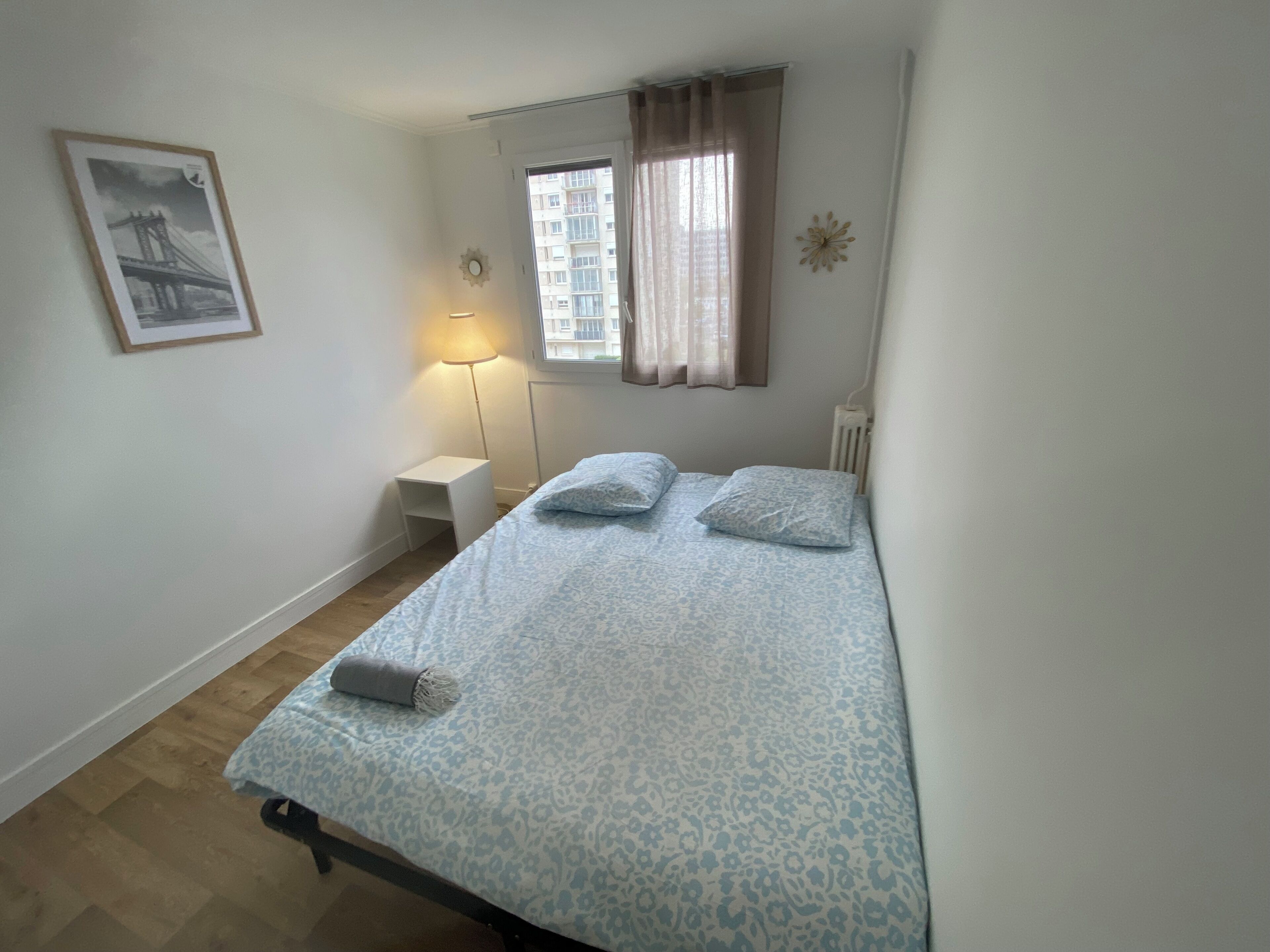 3 chambres, fer et planche à repasser, Wi-Fi, draps fournis
